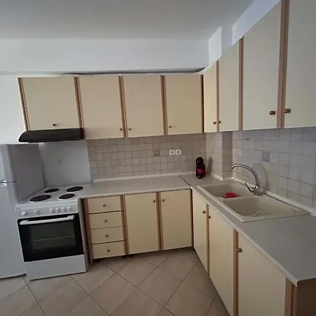 New! Bright 2 Bedroom In 아파트