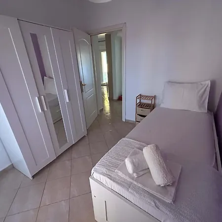 New! Bright 2 Bedroom In 아파트 *