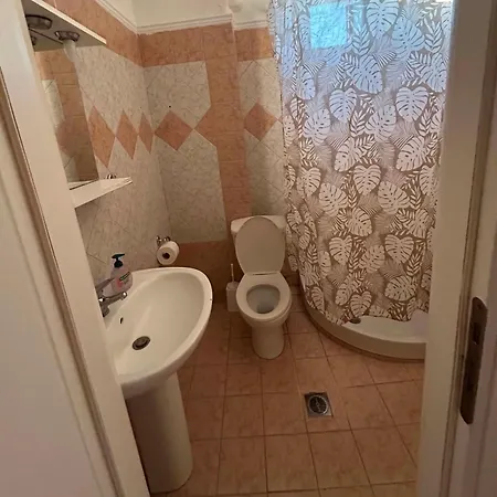 New! Bright 2 Bedroom In 페프코초리